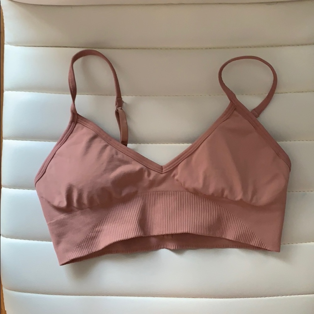 Lululemon bra